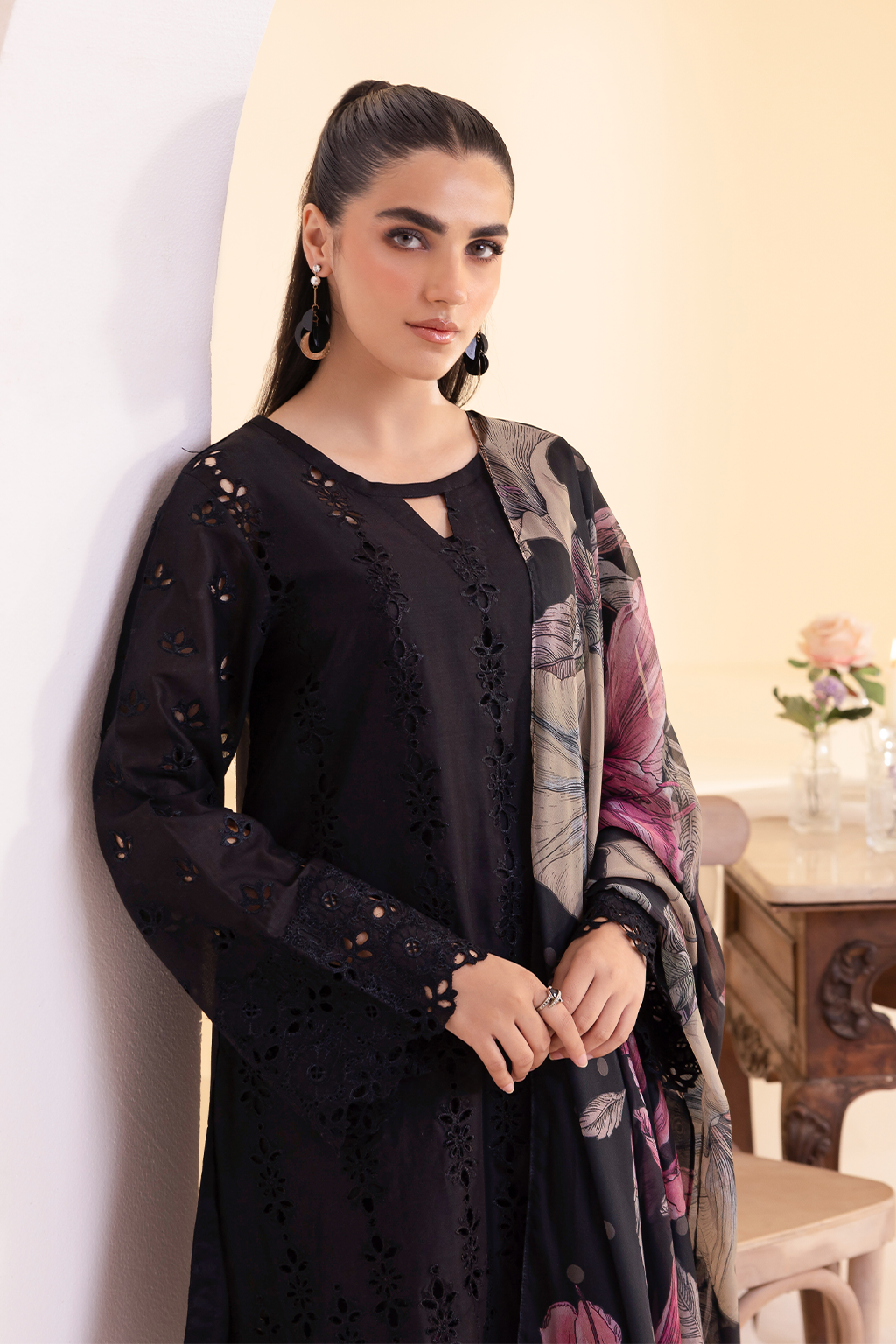 Iznik- 3PC Unstitched Dhanak Embroidered Shirt with Dhanak Shawl and Trouser