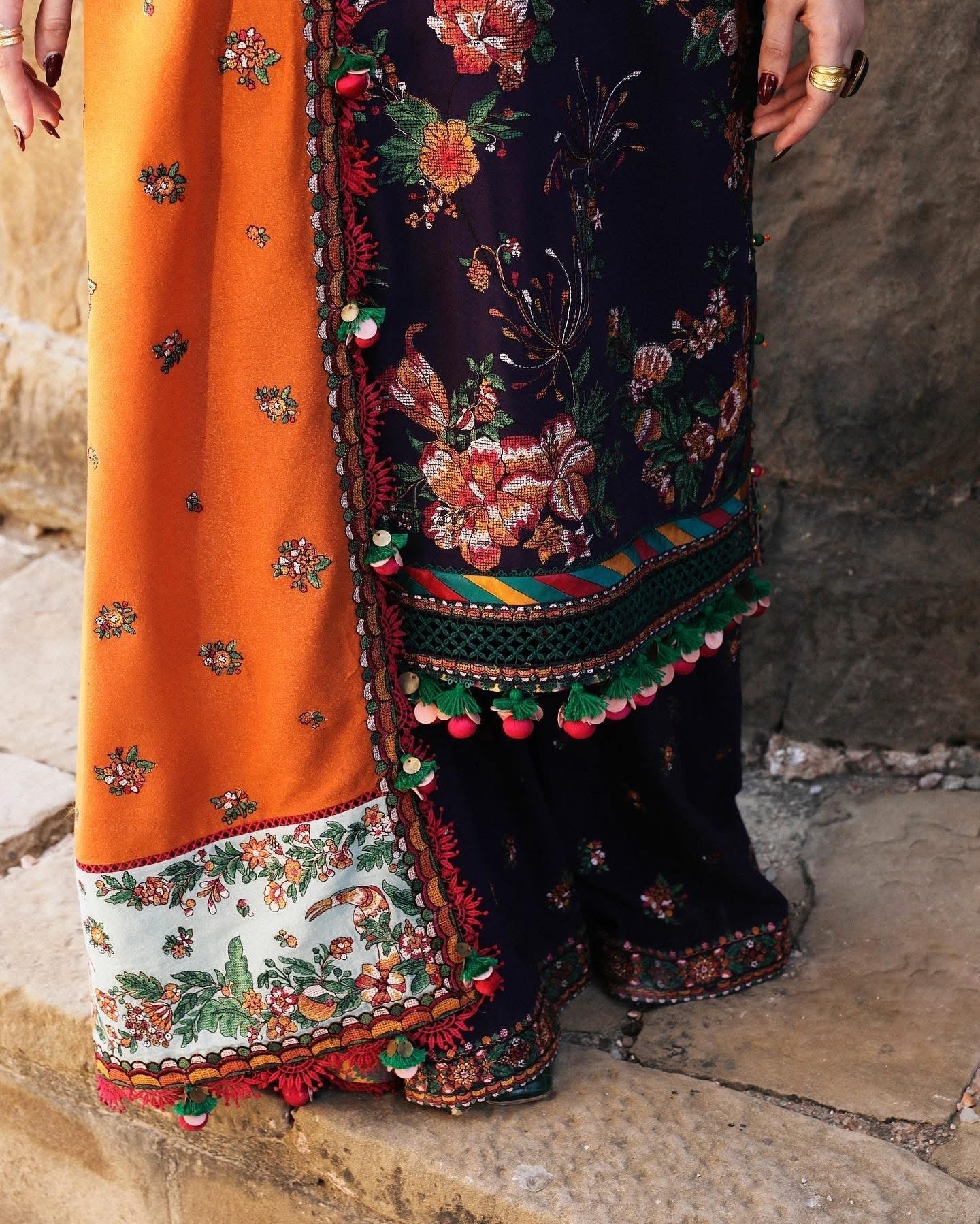 Hussain Rehar Unstitched Dhanak 3PC With Embroidered Shawl