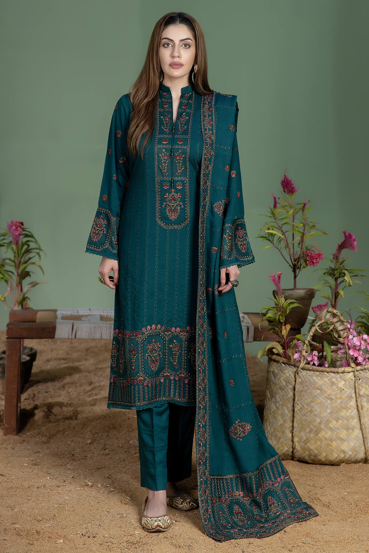 NOOR E FAJAR WINTER UNSTITCHED DHANAK 3PC WITH DHANAK EMBROIDERED SHAWL (SYT-111)